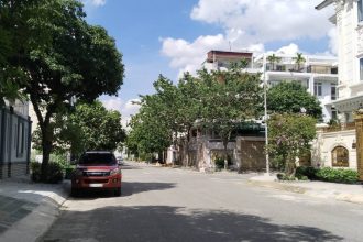 Biệt thự